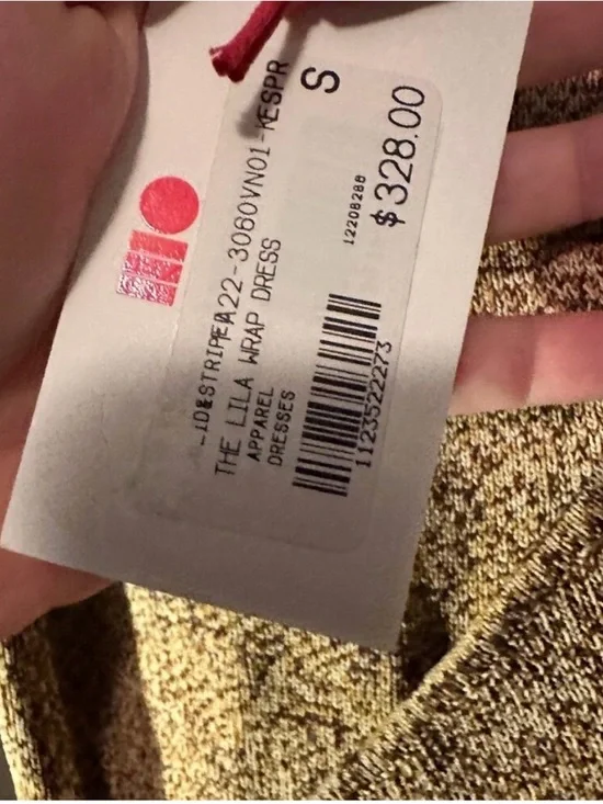 NWT Solid & Striped “The Lilla” wrap dress. Beautiful textured knit in neutral - Picture 8 of 9